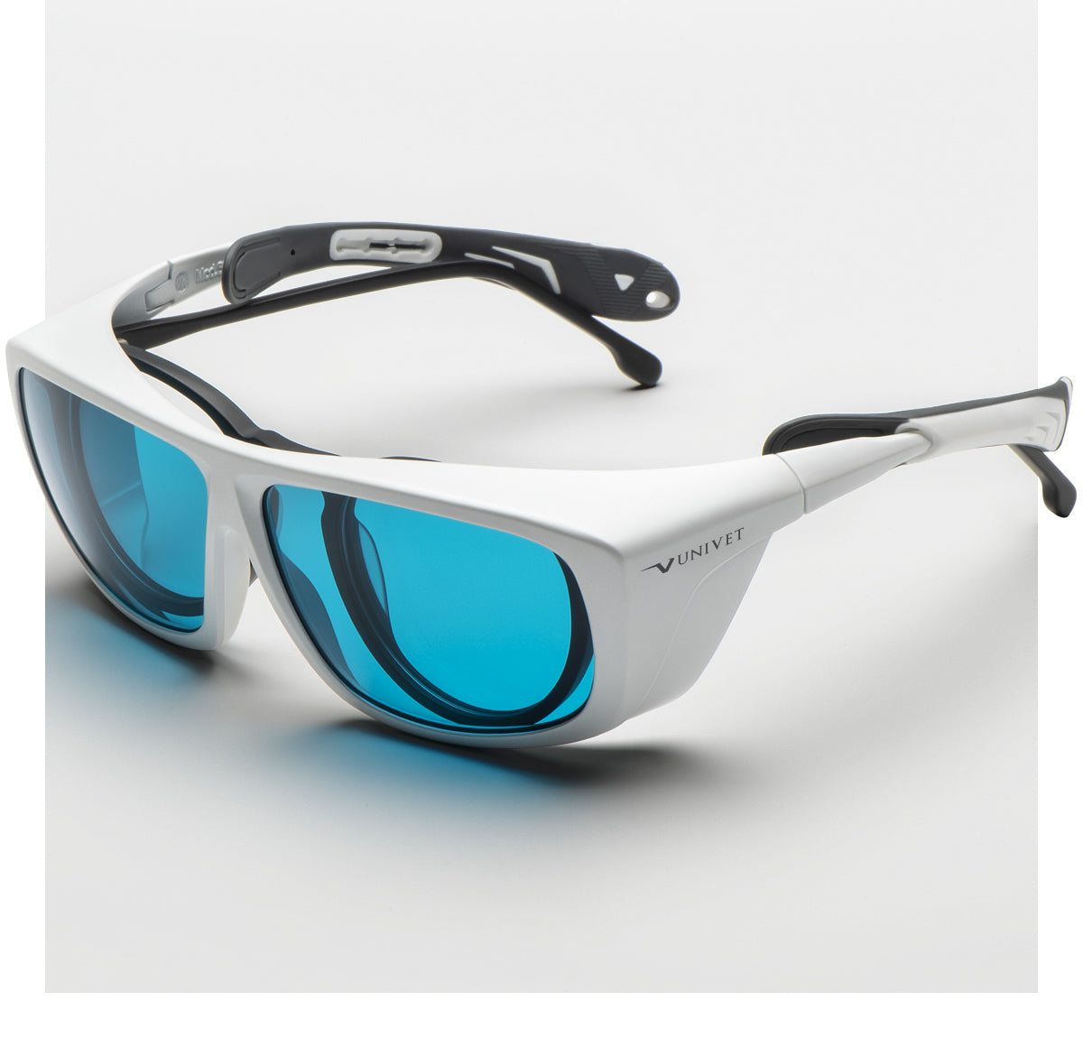 Univet 562 laser safety glasses UL-1045